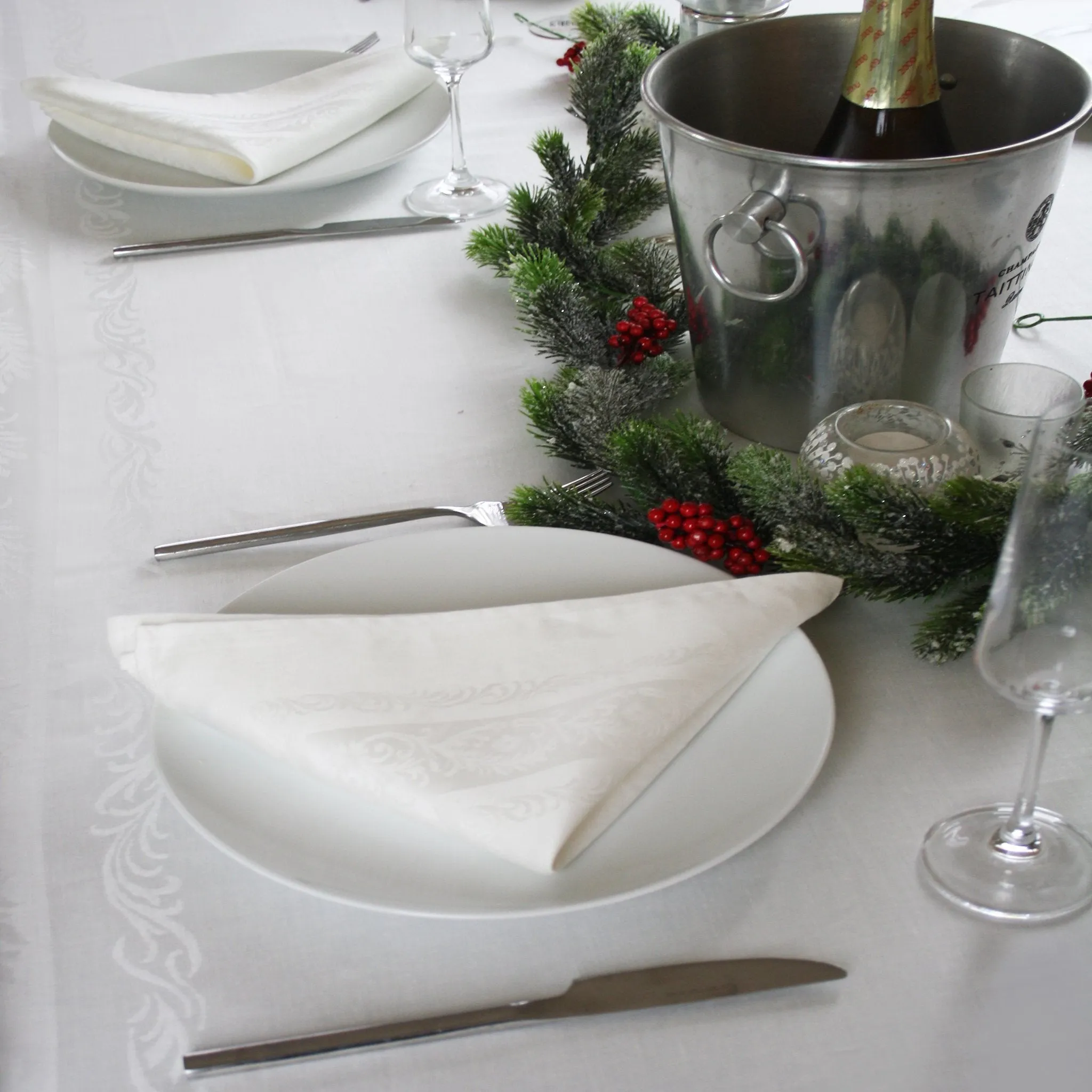 Fine Scroll Double Damask Irish Linen Tablecloth